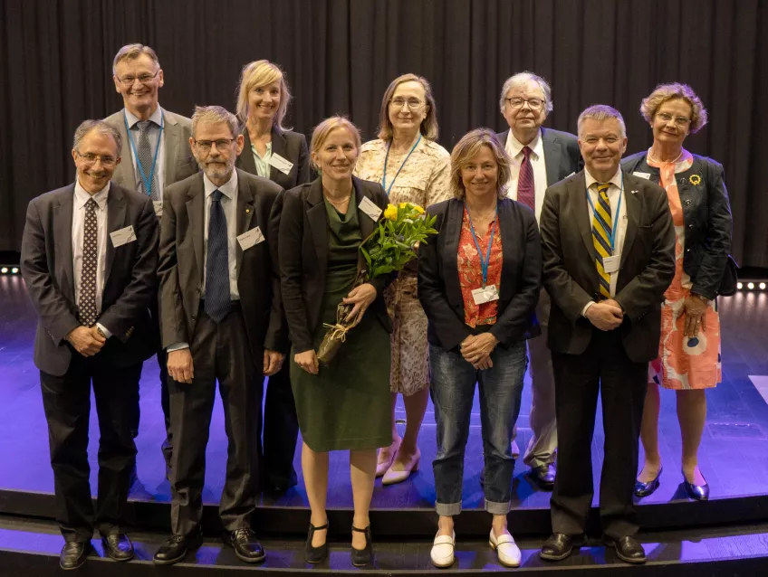 bild från prisutdelning när Kajsa Paulsson mottar Albert de la Chapelle-priset i medicinsk genetik. foto.